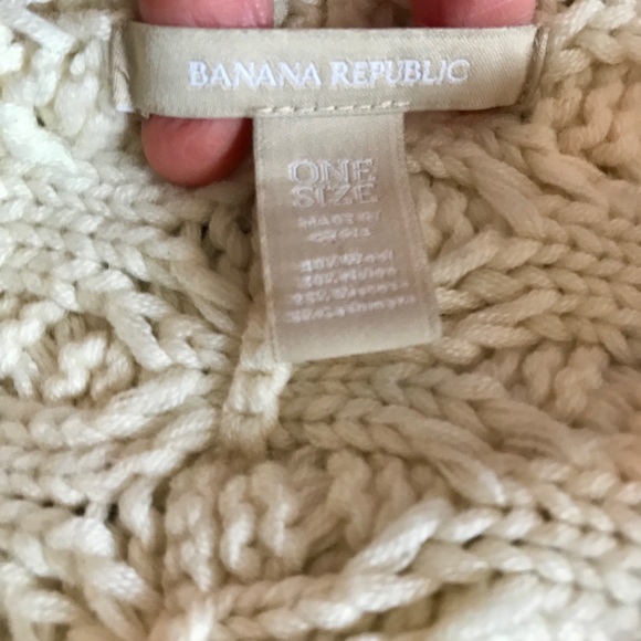 Banana Republic Infinity Neck Scarf - Picture 2 of 4